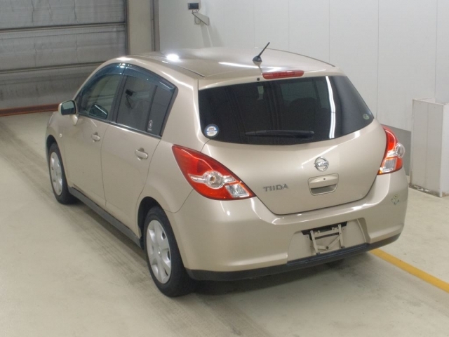 2012 Nissan TIIDA